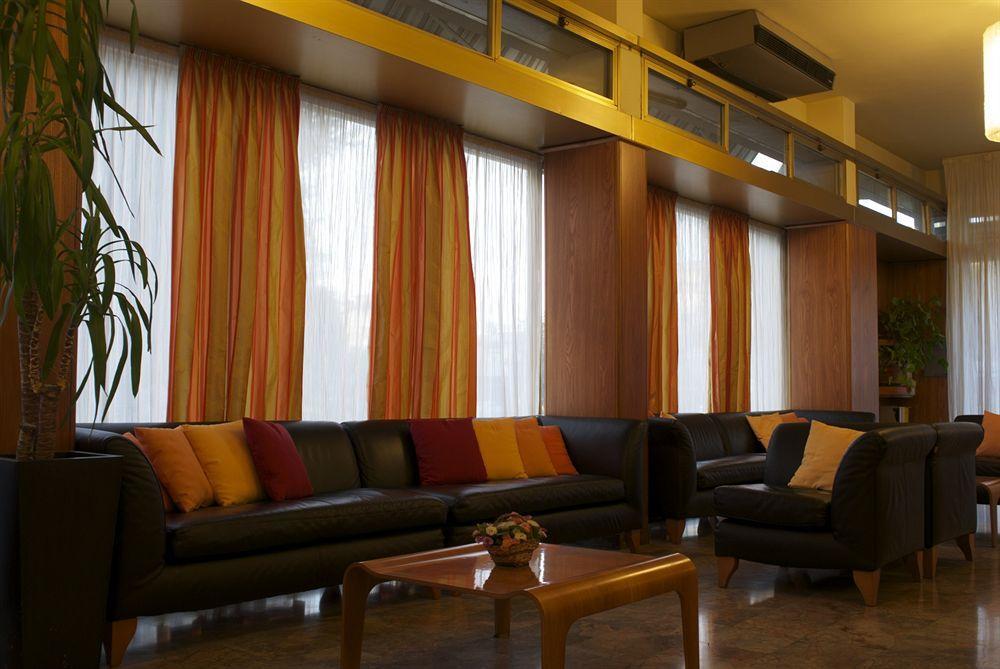 Hotel Ristorante Alcide Поджібонсі Екстер'єр фото
