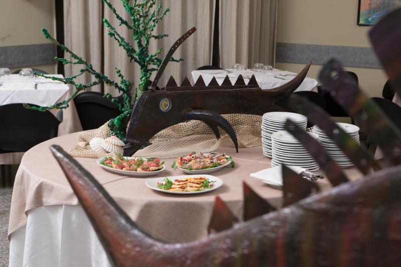 Hotel Ristorante Alcide Поджібонсі Екстер'єр фото